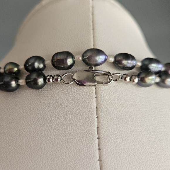 Genuine Black Pearl Necklace 54-inch Extra Long Beaded Single Strand GUC - Picture 9 of 13